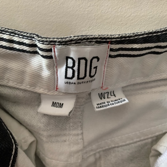 Urban Outfitters Black &White Stripe Mom Jeans - Picture 4 of 4